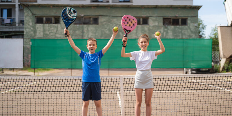 vêtements sportifs pour enfants